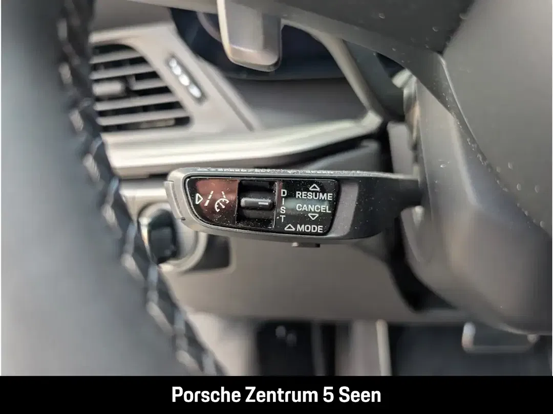 Porsche 992 - Thumbnail 25