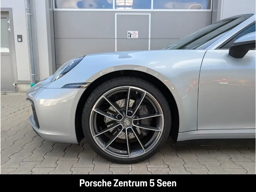 Porsche 992 - Thumbnail 6