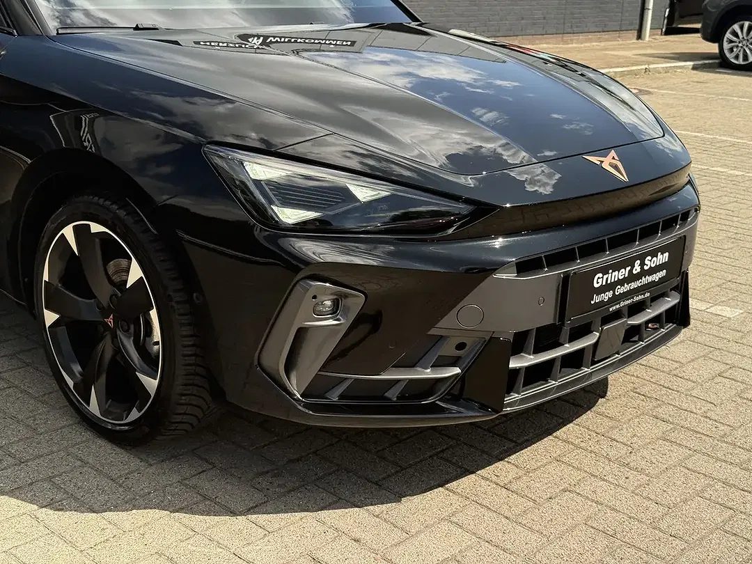 CUPRA Leon - Thumbnail 4