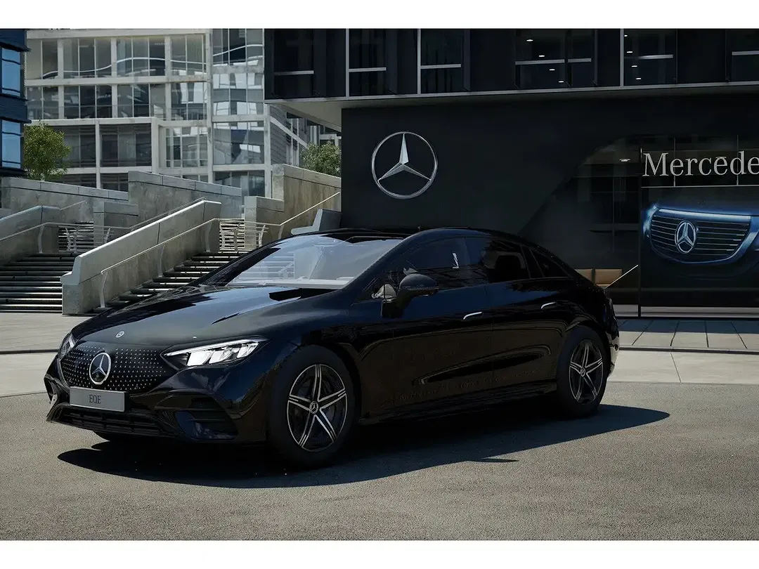 Mercedes-Benz EQE 300 - Thumbnail 1