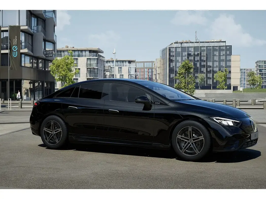 Mercedes-Benz EQE 300 - Thumbnail 3