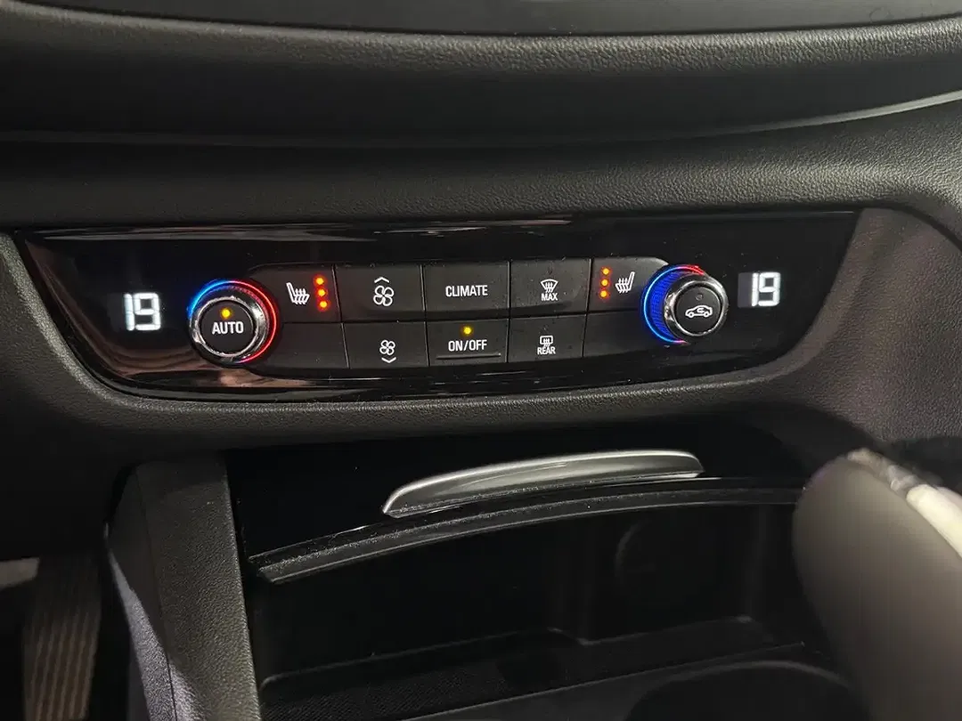 Opel Insignia - Thumbnail 18