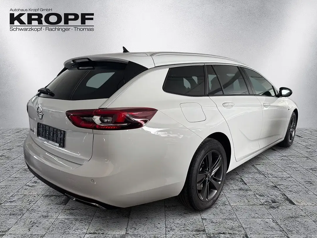 Opel Insignia - Thumbnail 3