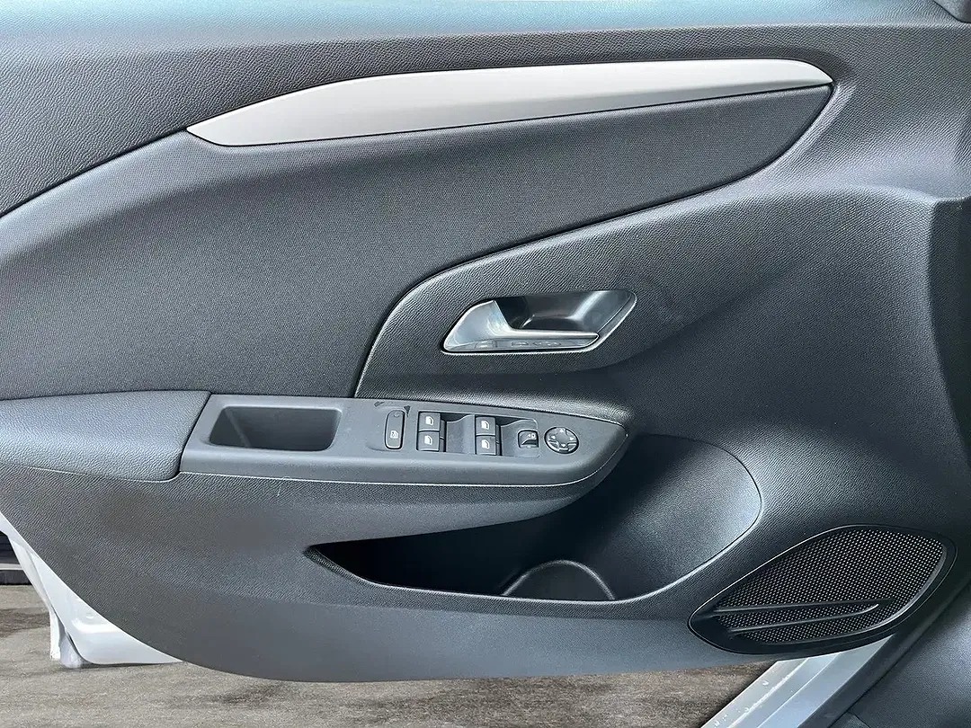Opel Corsa - Thumbnail 13