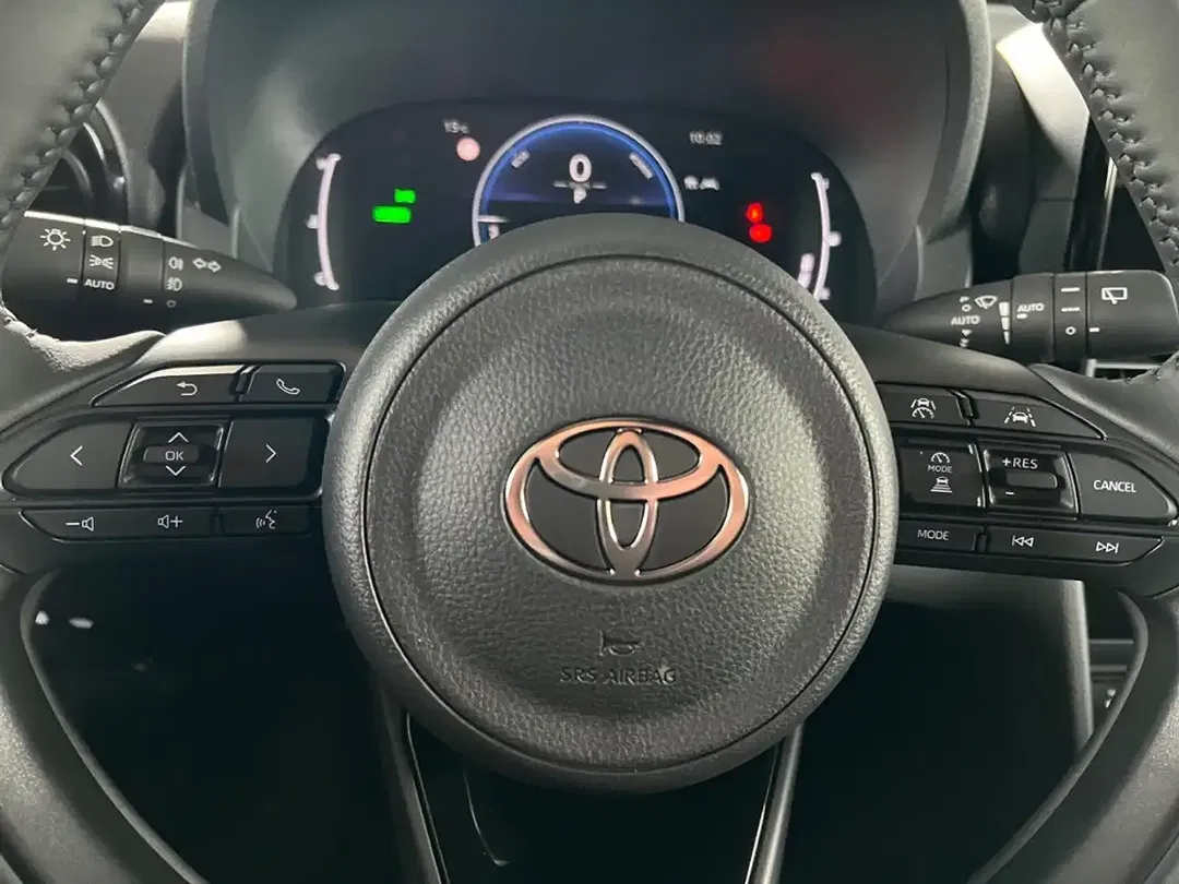 Toyota Yaris Cross - Thumbnail 12