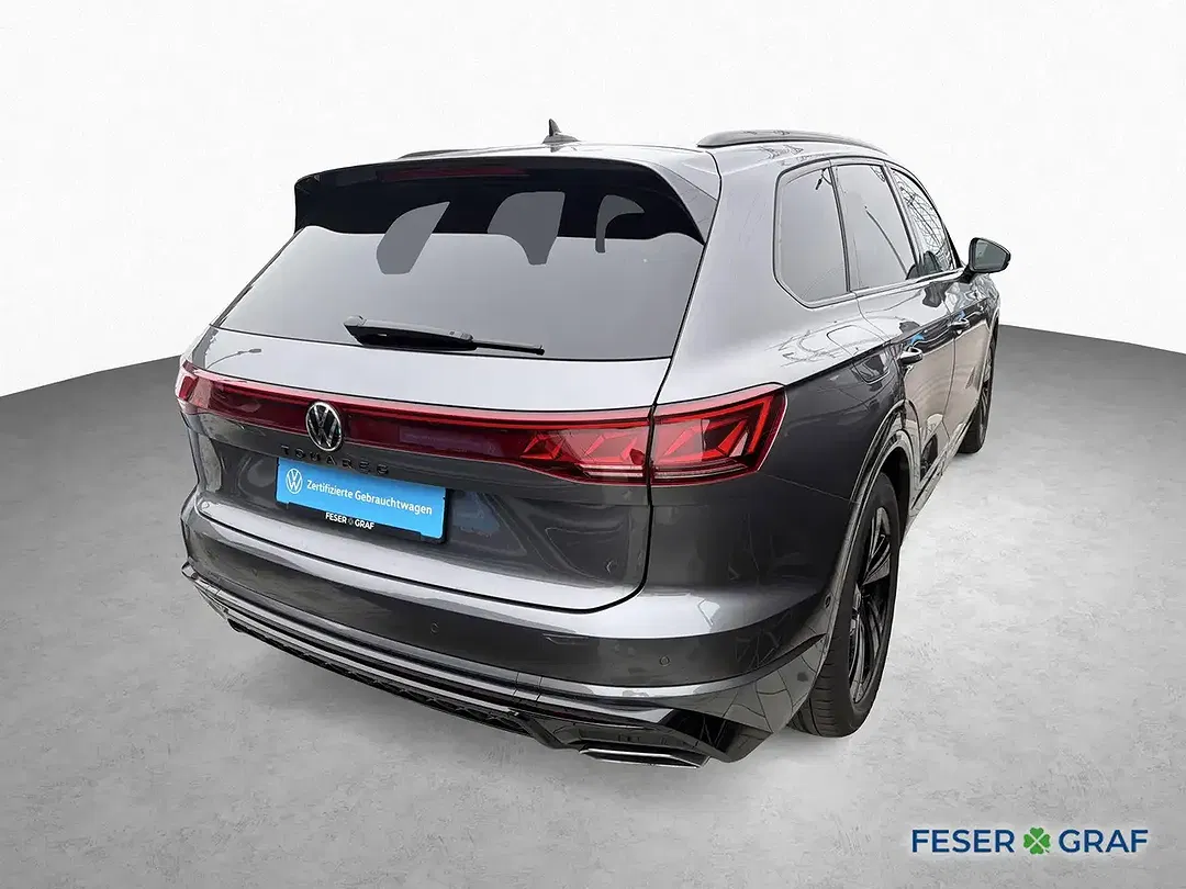 Volkswagen Touareg - Thumbnail 4