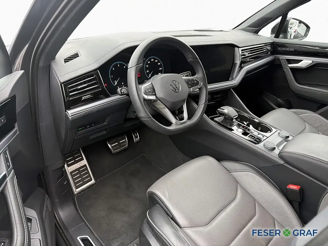 Volkswagen Touareg - Thumbnail 7