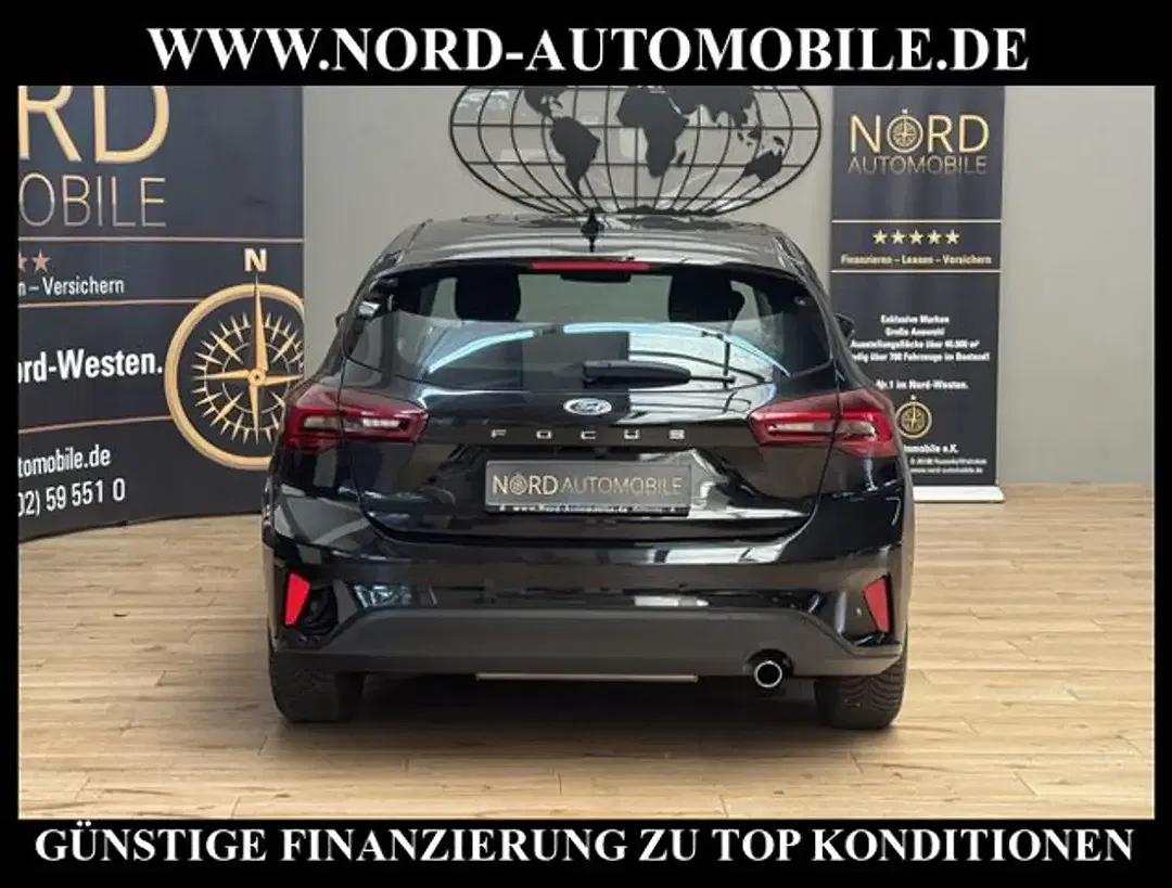 Ford Focus - Thumbnail 7