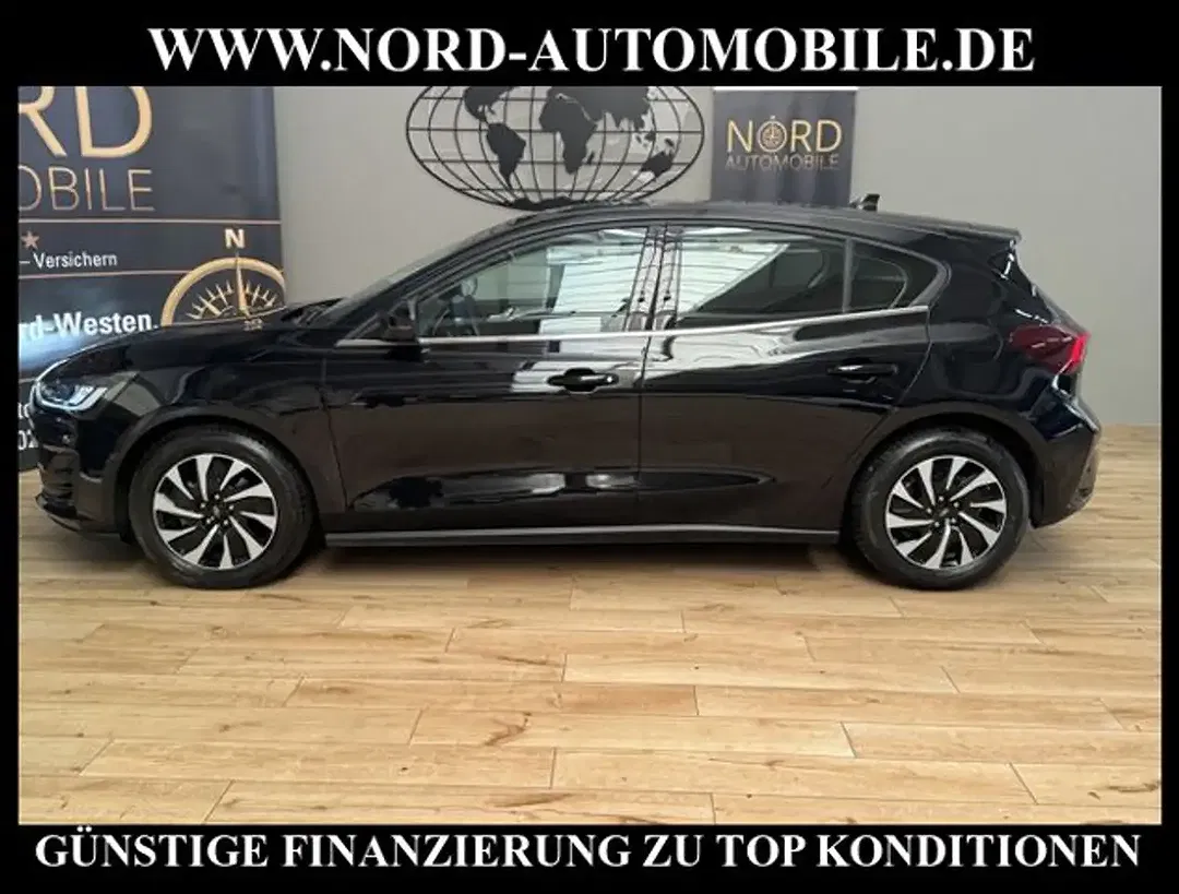 Ford Focus - Thumbnail 5