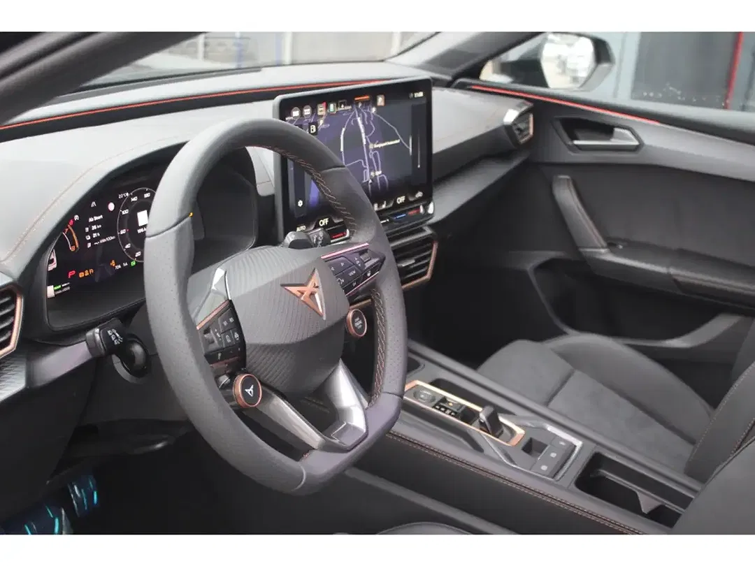 CUPRA Leon - Thumbnail 6