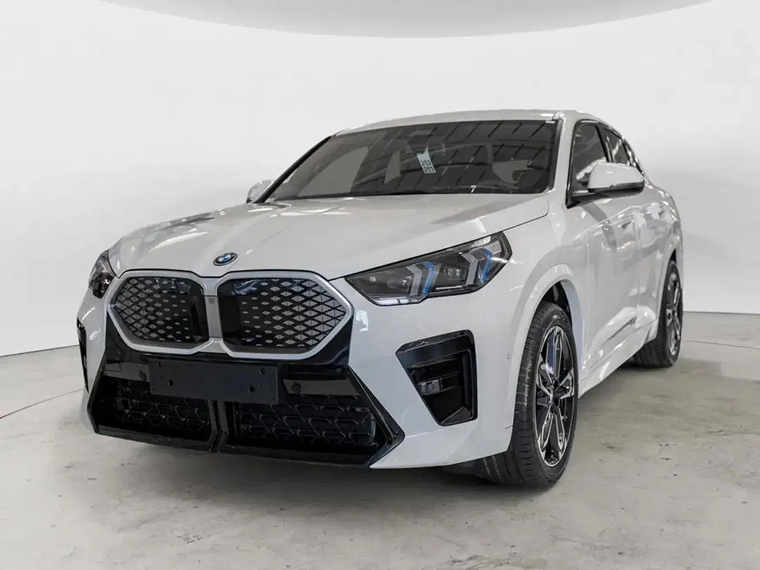 BMW iX2 eDrive M Sport - foto 1
