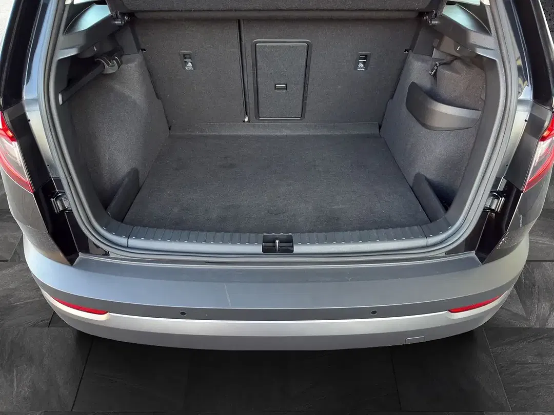 Skoda Karoq - Thumbnail 4