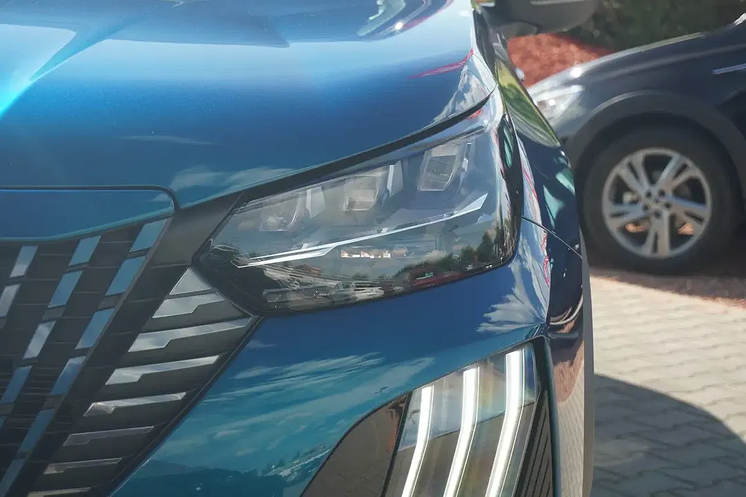 Peugeot 2008 - Thumbnail 8