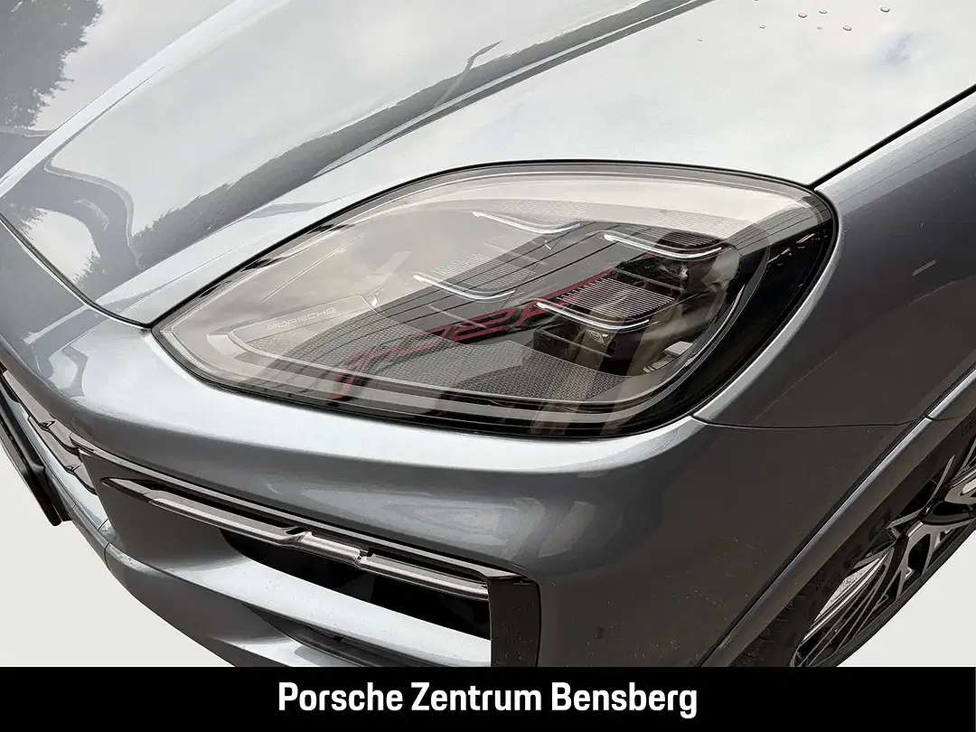Porsche Cayenne - Thumbnail 10