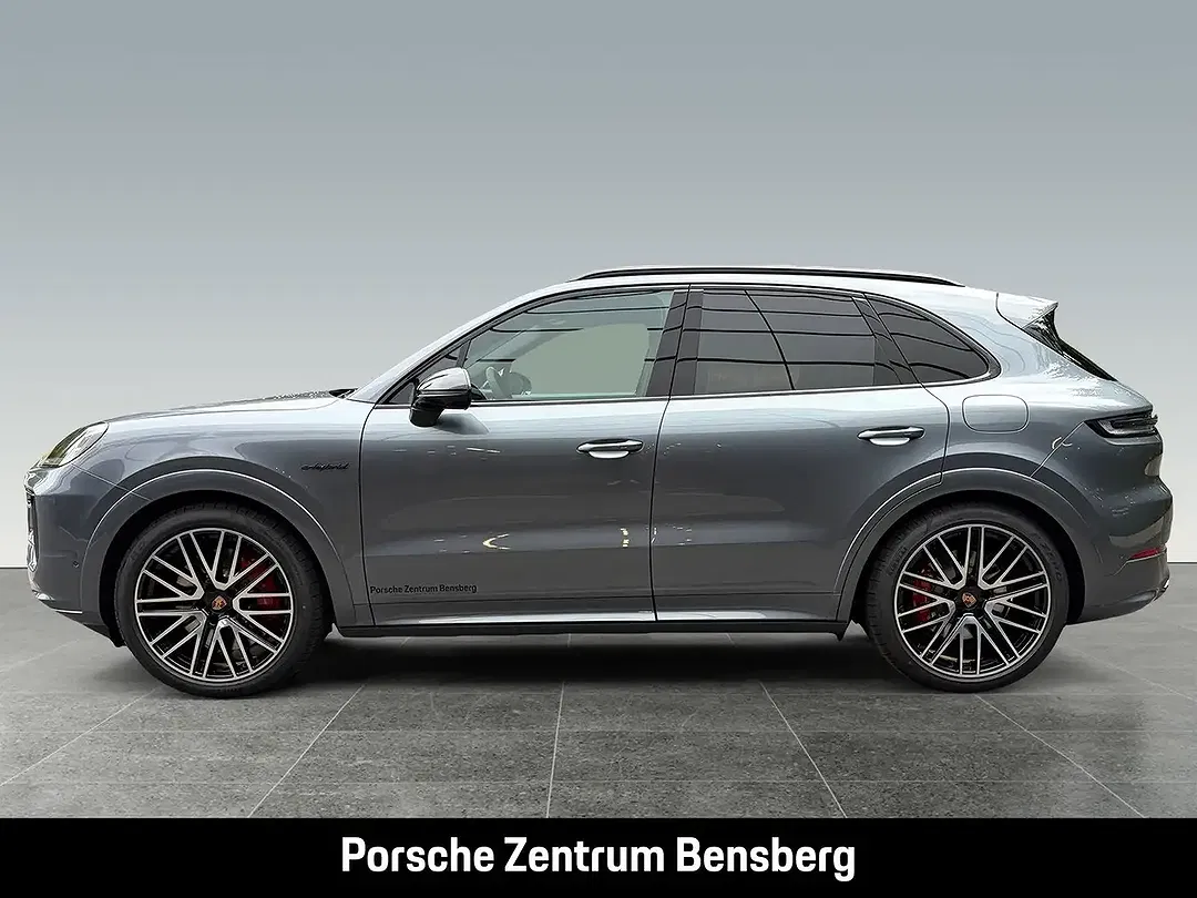 Porsche Cayenne - Thumbnail 2