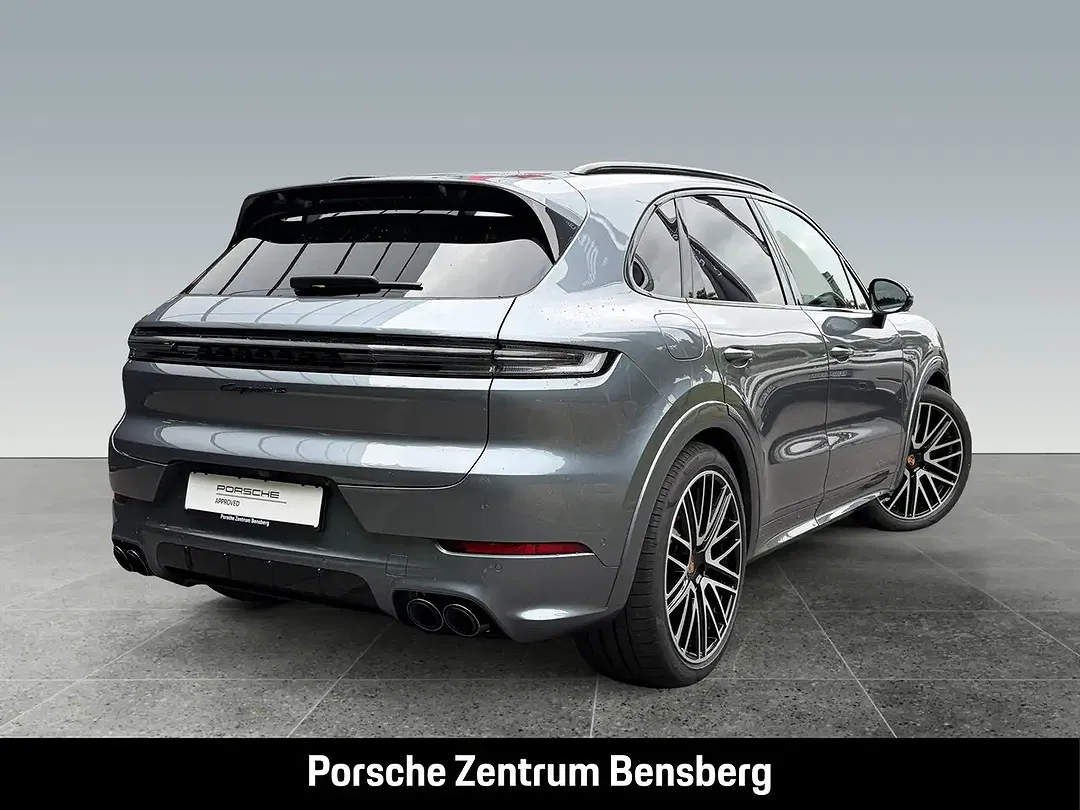Porsche Cayenne - Thumbnail 4