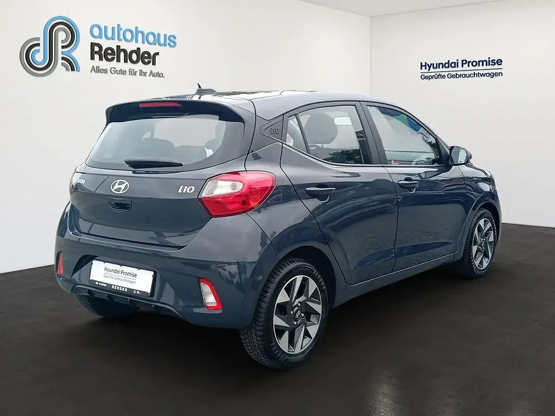 Hyundai i10 - Thumbnail 3