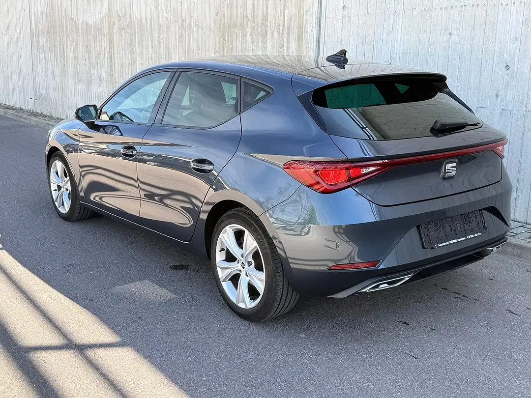 SEAT Leon - Thumbnail 4