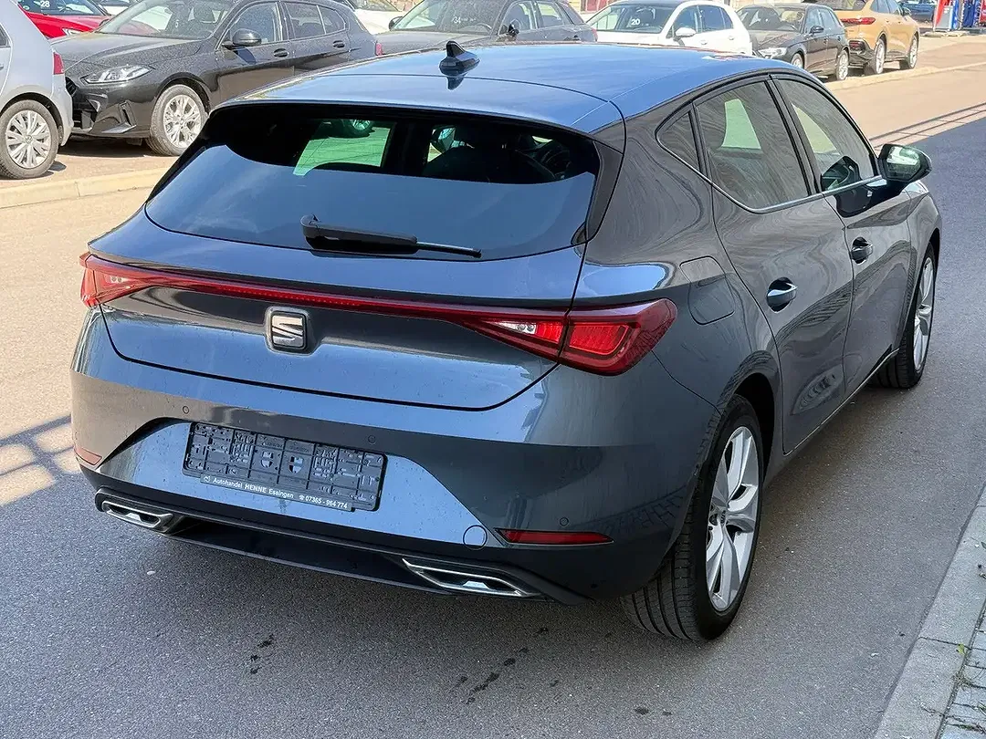 SEAT Leon - Thumbnail 5