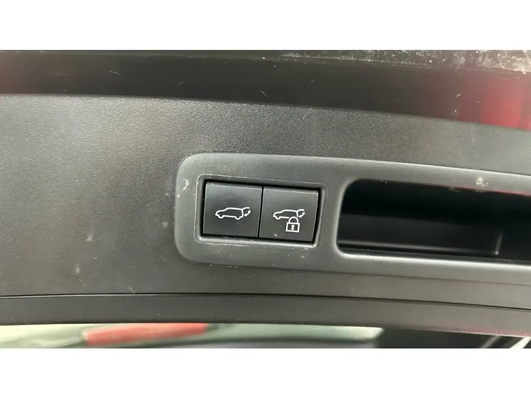 Lexus UX 300e - Thumbnail 19