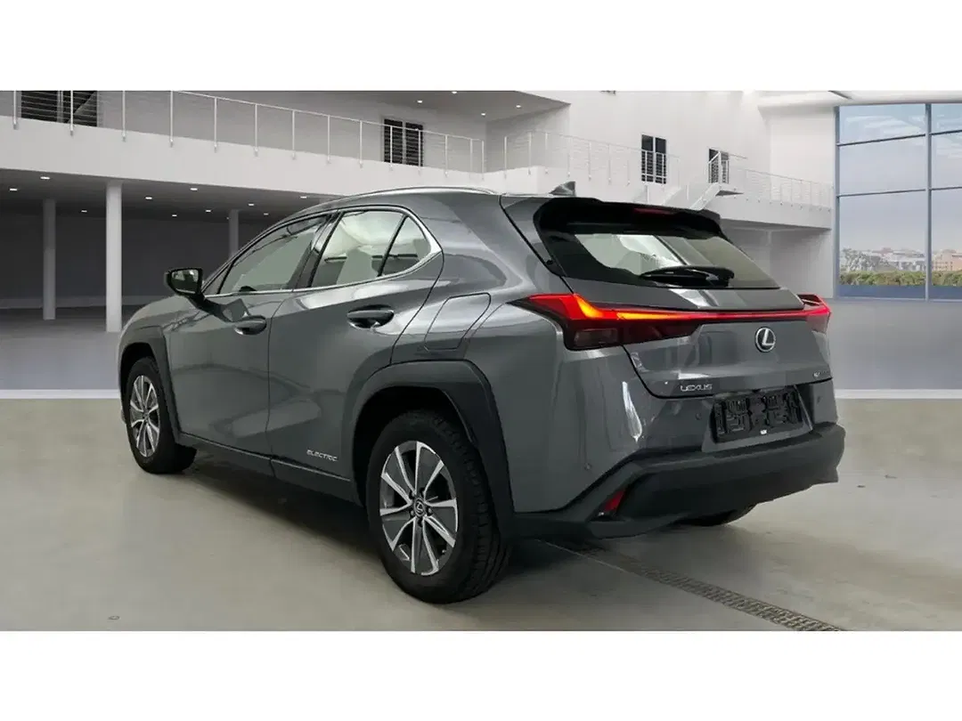 Lexus UX 300e - Thumbnail 4