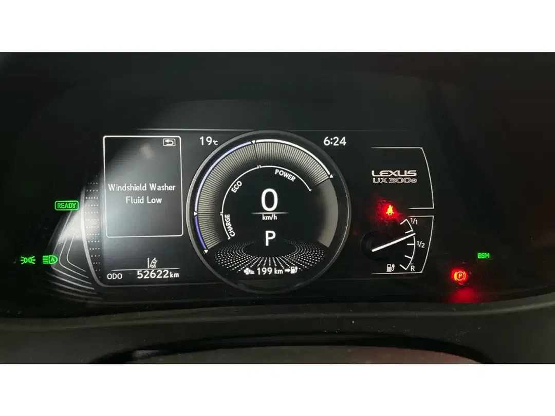 Lexus UX 300e - Thumbnail 8