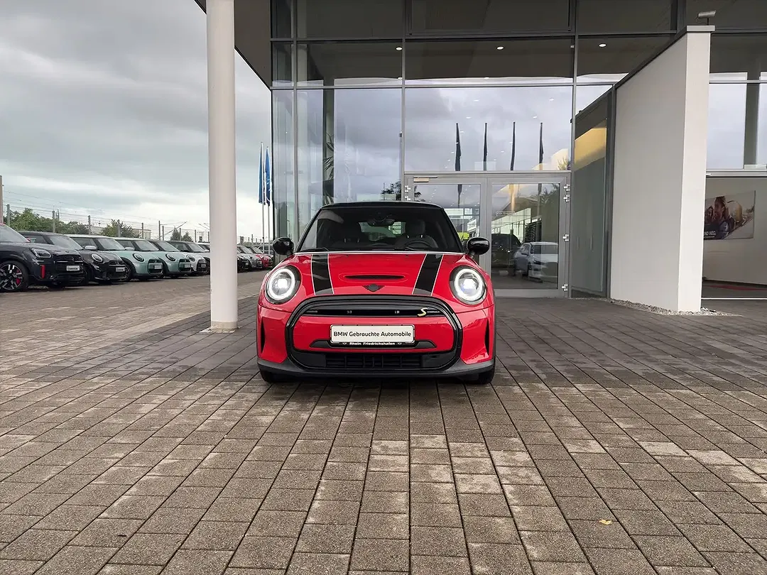 MINI Cooper SE - Thumbnail 3