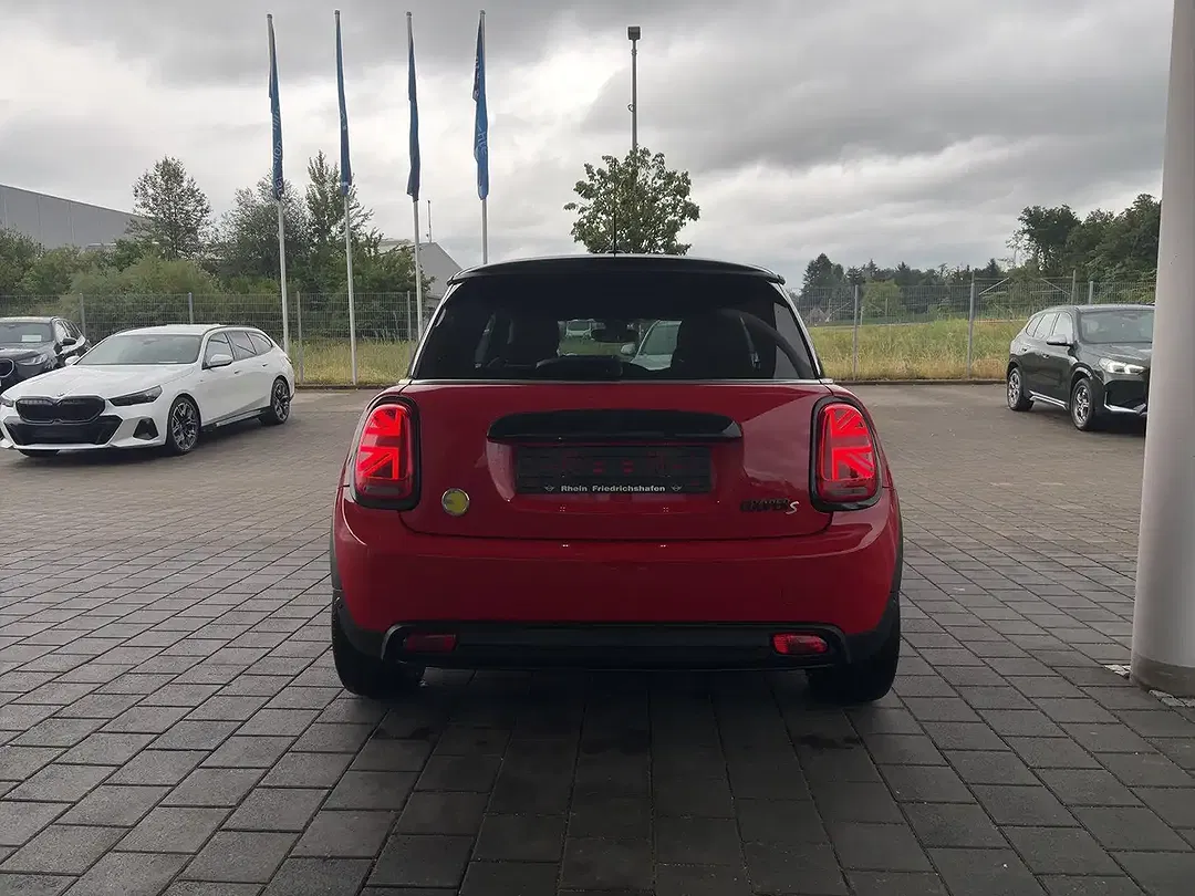 MINI Cooper SE - Thumbnail 4