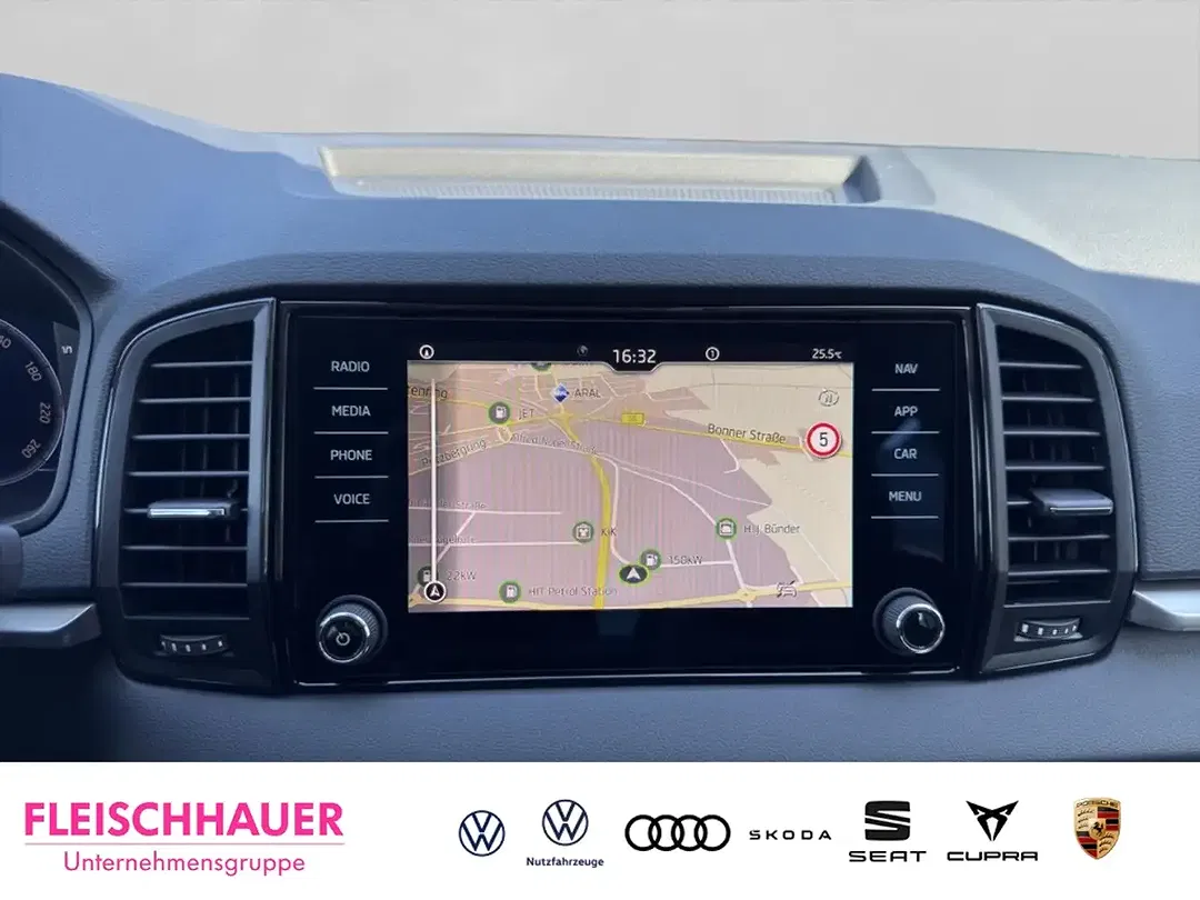 Skoda Karoq - Thumbnail 12