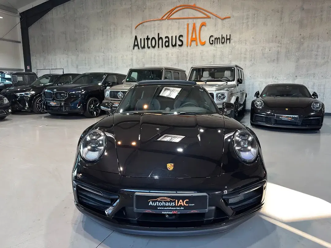 Porsche 911 - Thumbnail 3