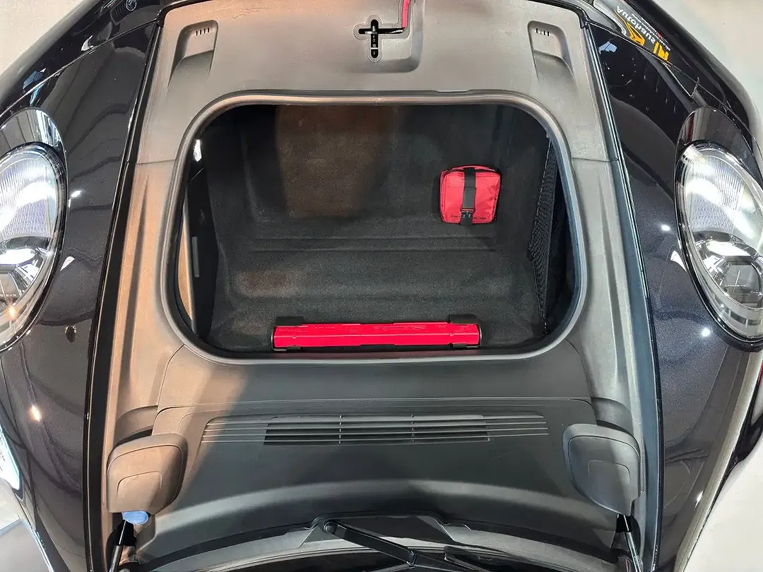 Porsche 911 - Thumbnail 5