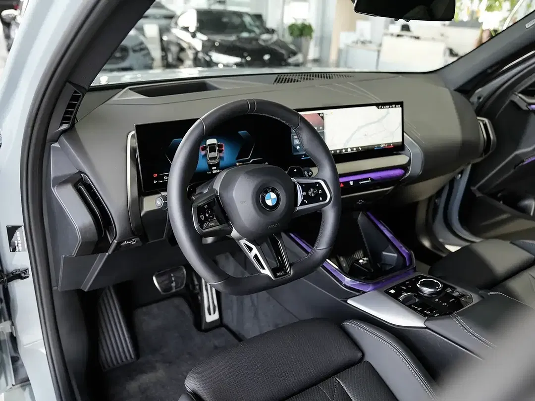 BMW X3 - Thumbnail 2