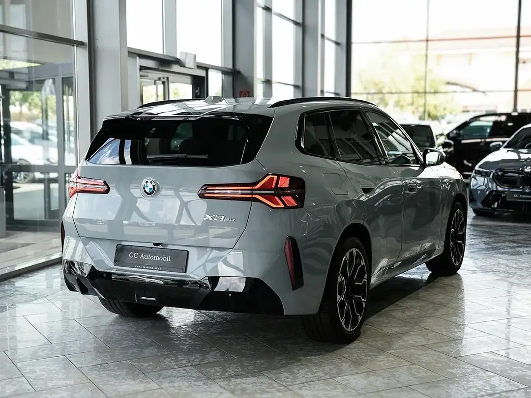BMW X3 - Thumbnail 6