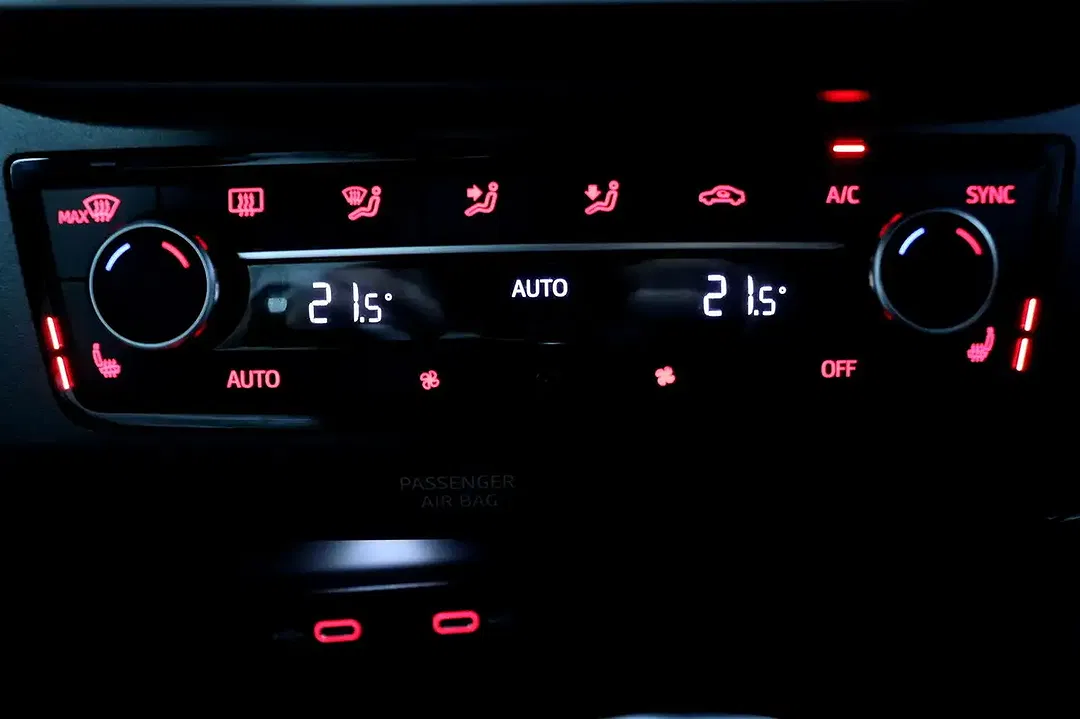 SEAT Arona - Thumbnail 15