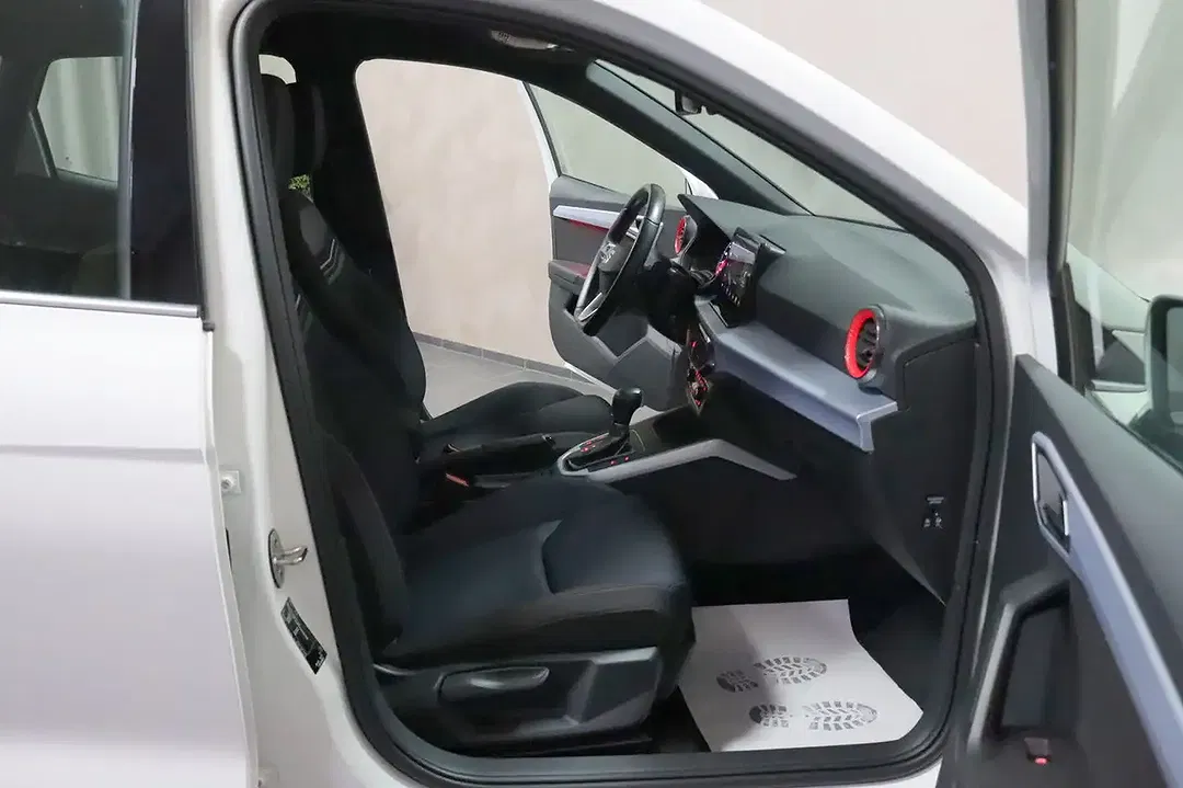 SEAT Arona - Thumbnail 6
