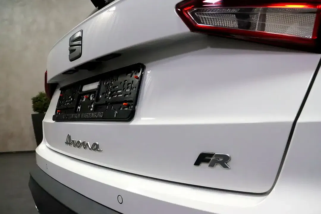 SEAT Arona - Thumbnail 9