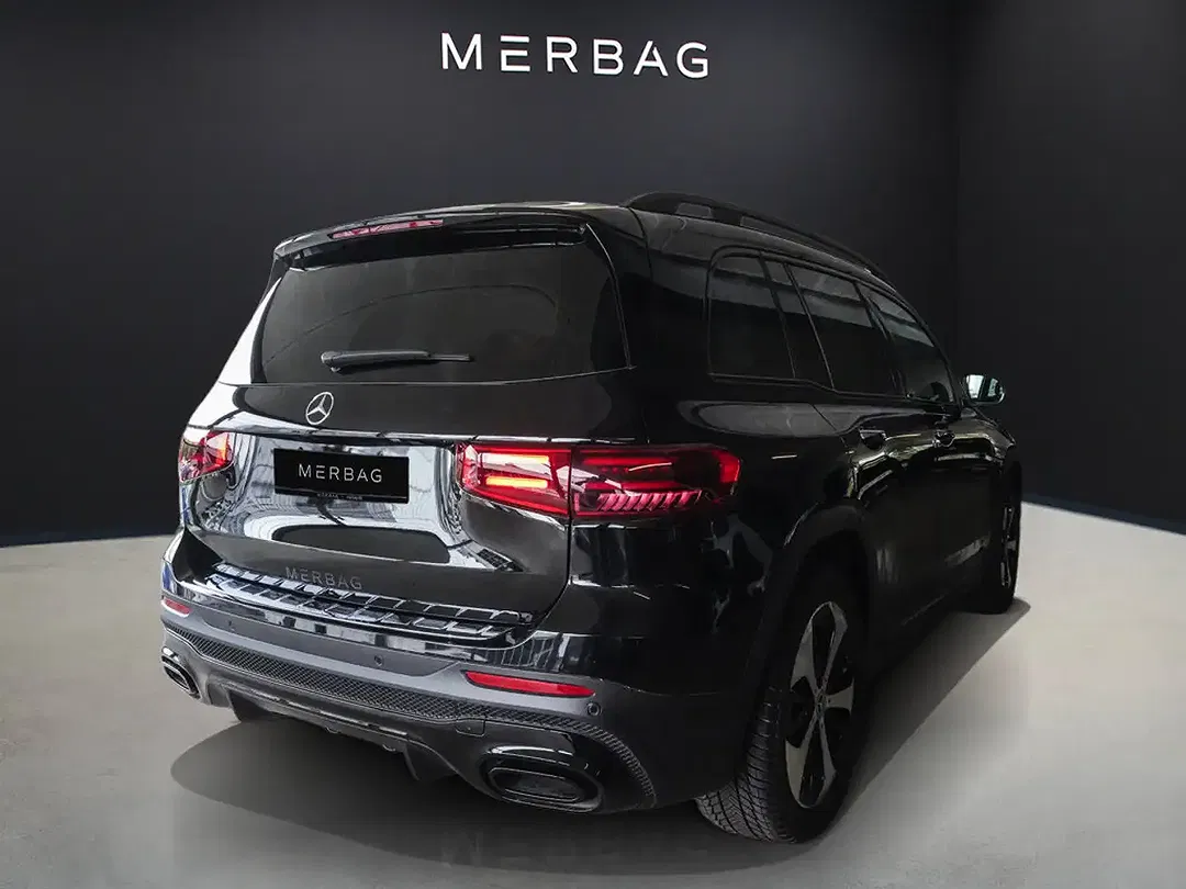 Mercedes-Benz GLB 180 - Thumbnail 2