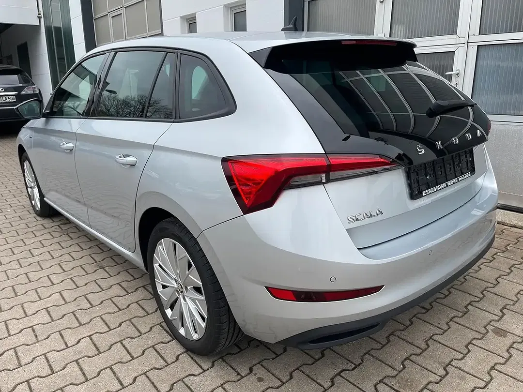 Skoda Scala - Thumbnail 3