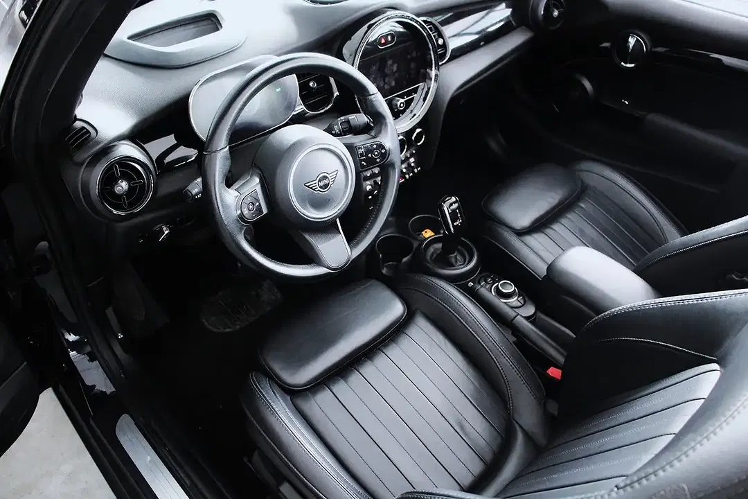 MINI Cooper Cabrio - Thumbnail 9