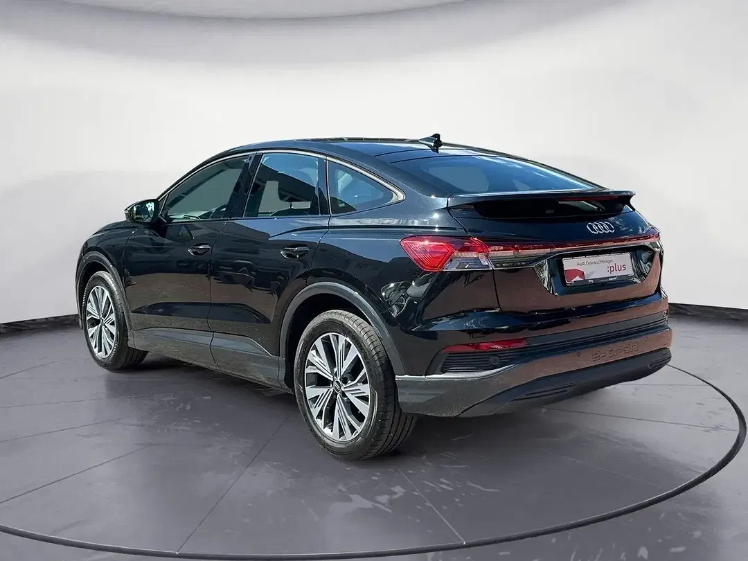 Audi Q4 e-tron - Thumbnail 3