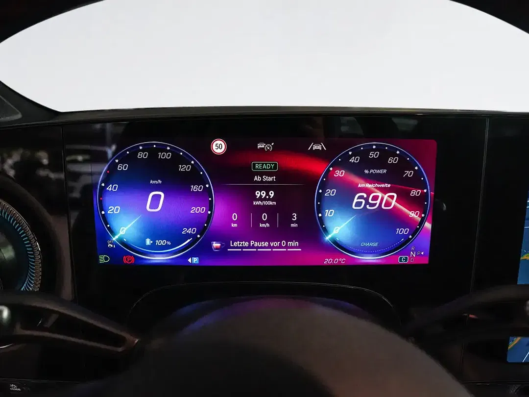 Mercedes-Benz CLA 350 - Thumbnail 11