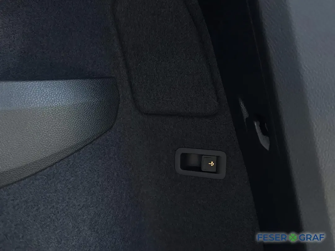 Skoda Karoq - Thumbnail 14