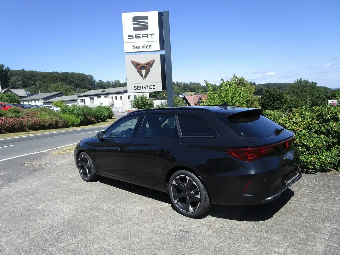 CUPRA Leon - Thumbnail 4