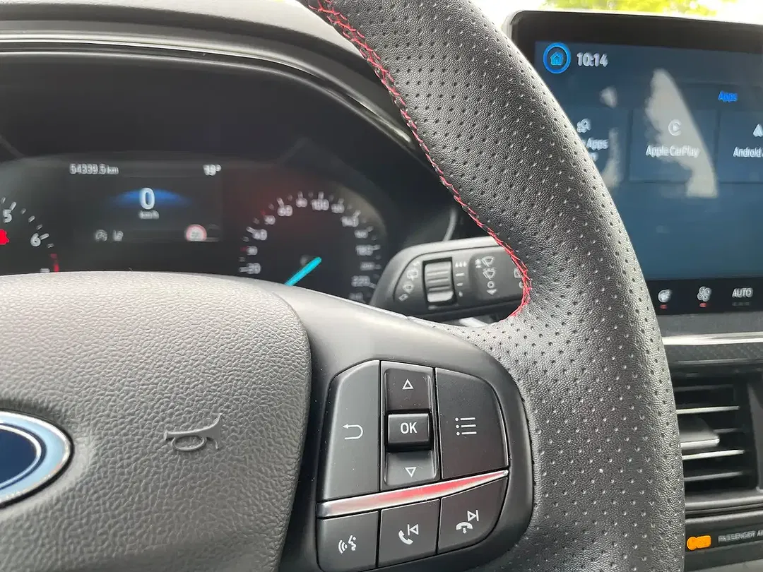 Ford Focus - Thumbnail 17