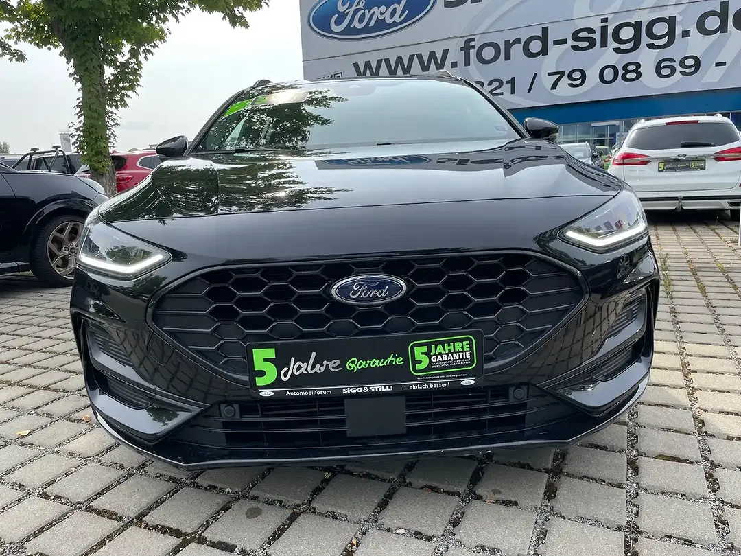 Ford Focus - Thumbnail 23
