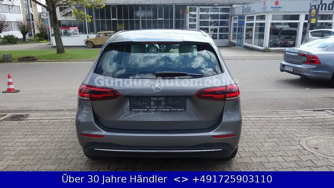 Mercedes-Benz B 200 - Thumbnail 3