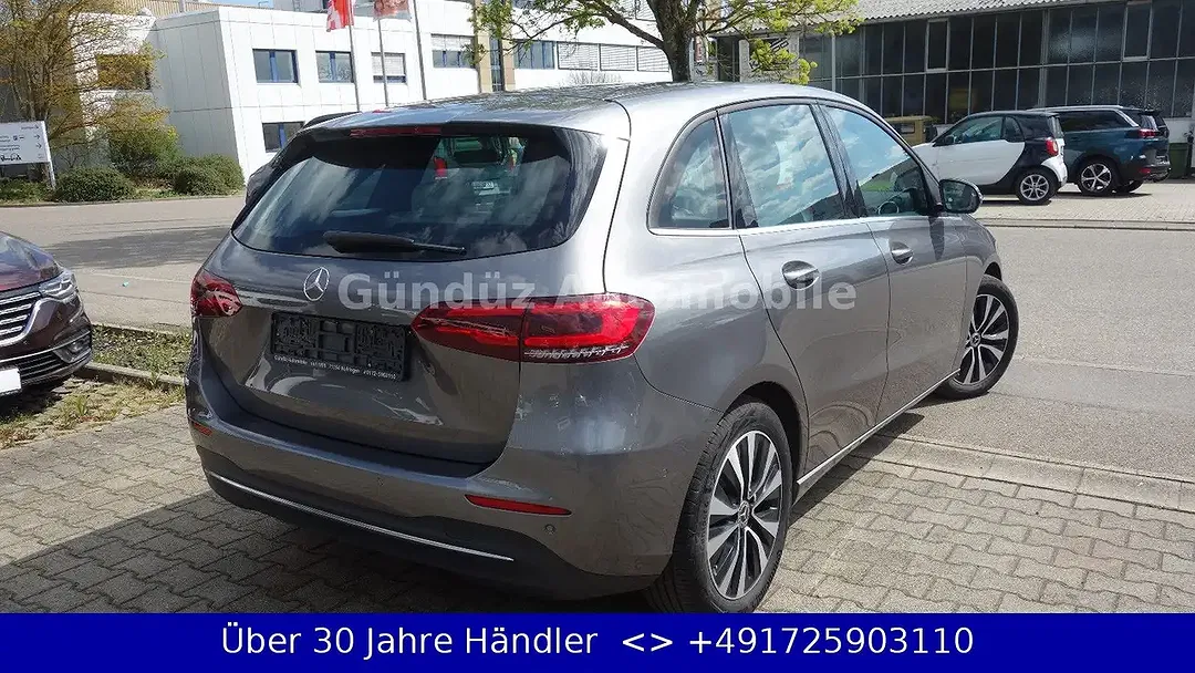 Mercedes-Benz B 200 - Thumbnail 4