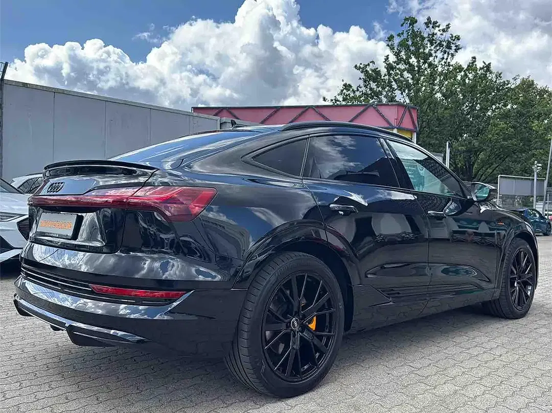 Audi e-tron - Thumbnail 5