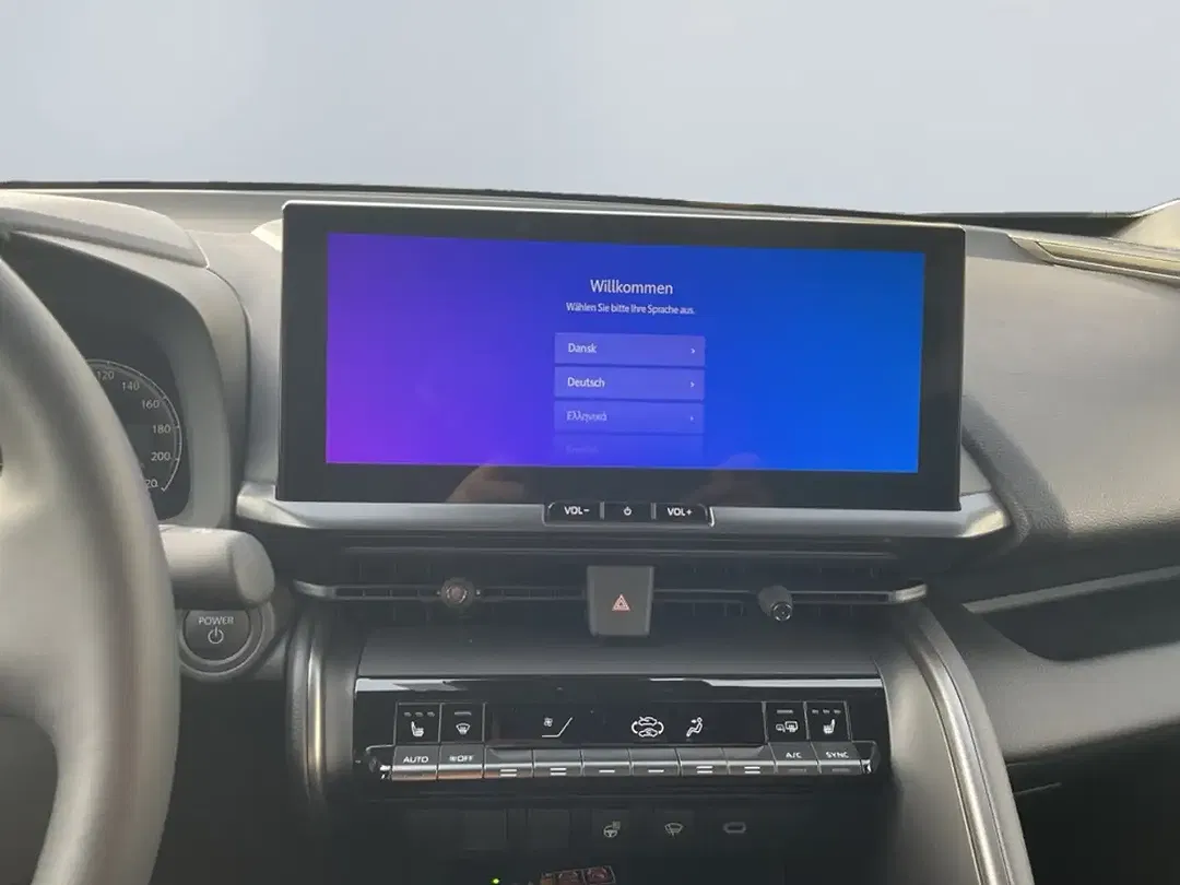Toyota C-HR - Thumbnail 11