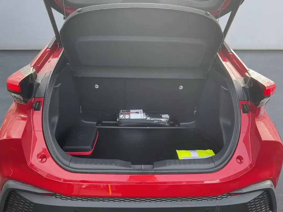 Toyota C-HR - Thumbnail 13